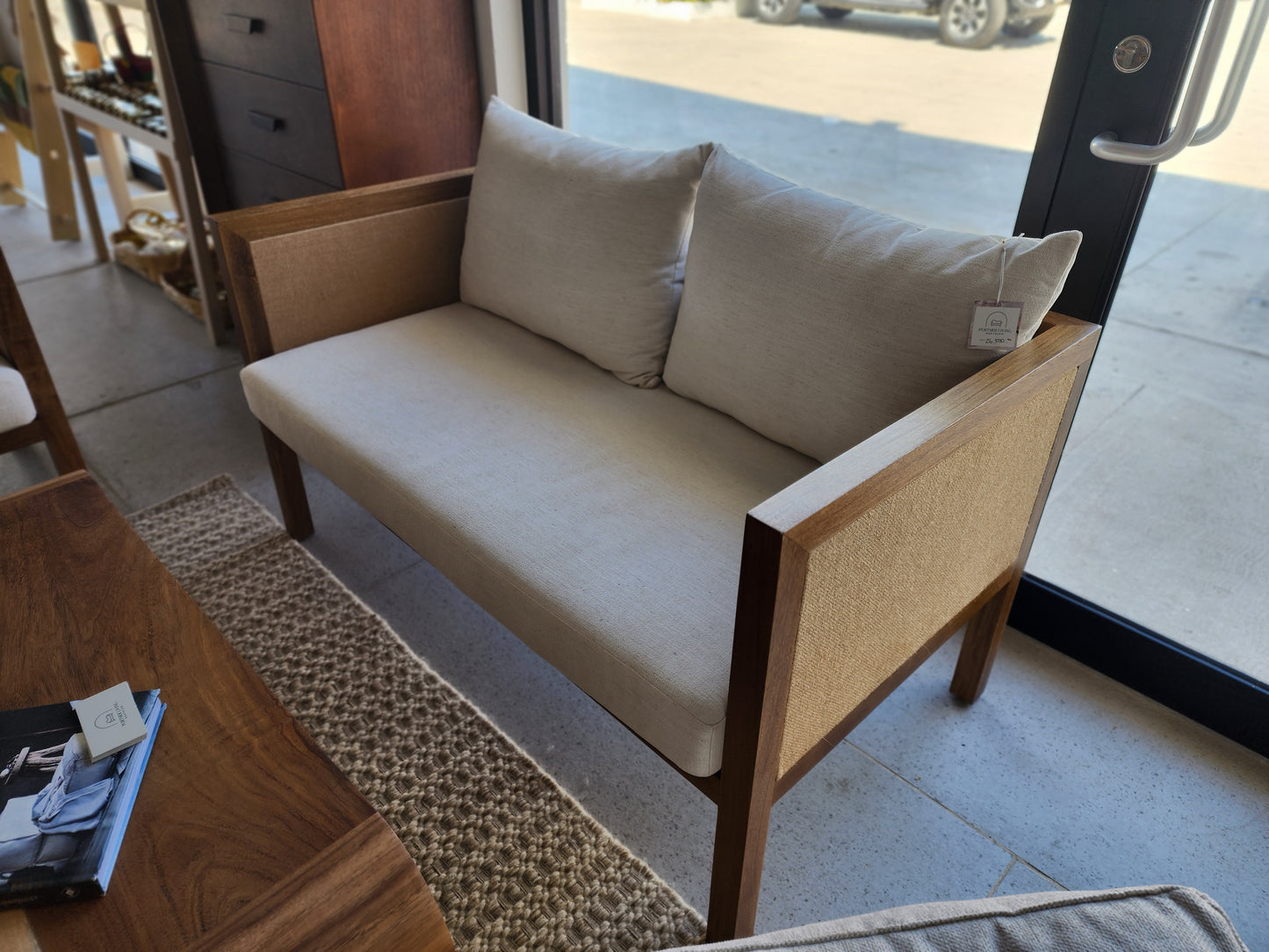 Ainara Love Seat